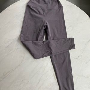 Balance athletica ankle length pants